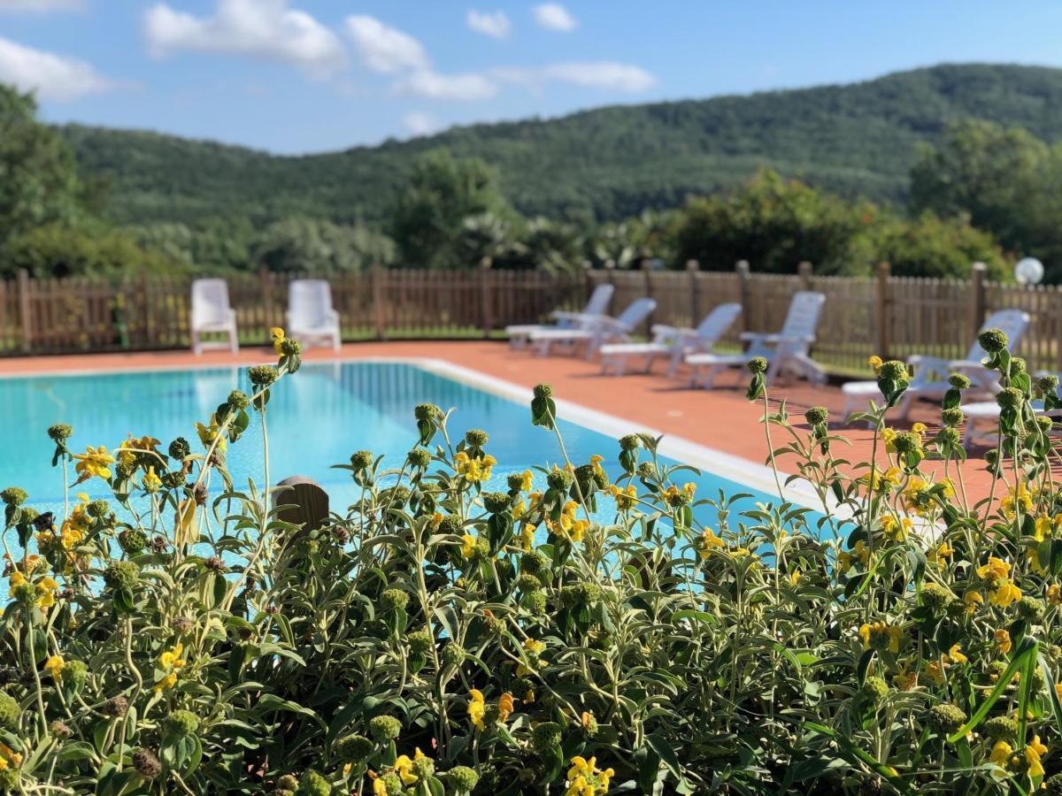 Agriturismo Santa Lorica Sassetta Exteriér fotografie